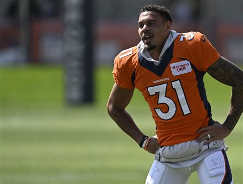 Broncos get S Justin Simmons, RT Mike McGlinchey and several starters back to practice Tuesday